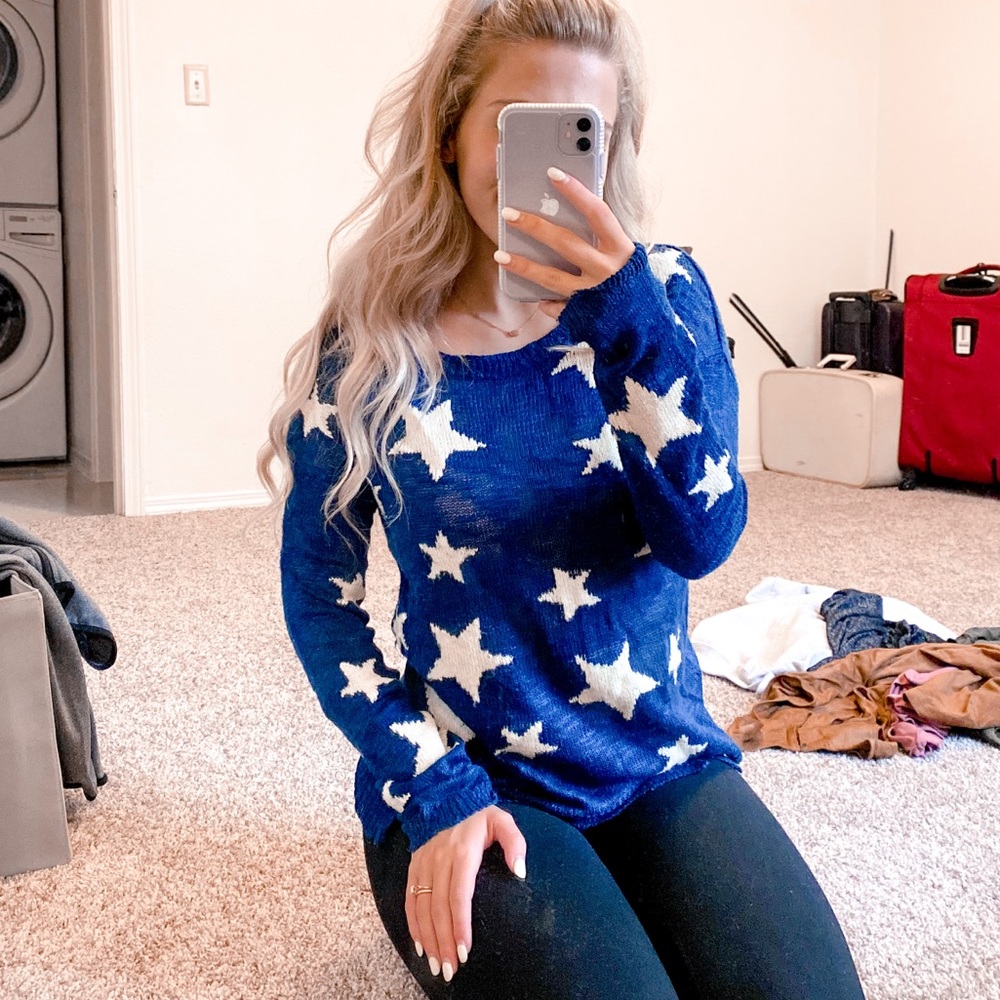 Blue star sweater
